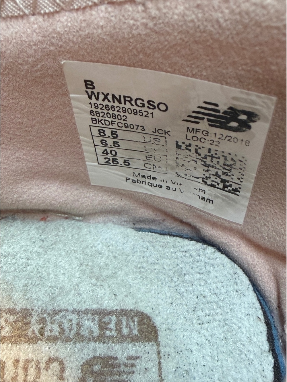 Women’s 8.5 light pink new balance - Picture 3 of 6